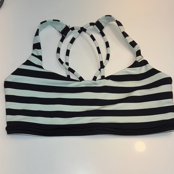 lululemon athletica Other - Lululemon Free To Be Bra Sea Stripe Mint Moment Black. Without pad inserts. S4